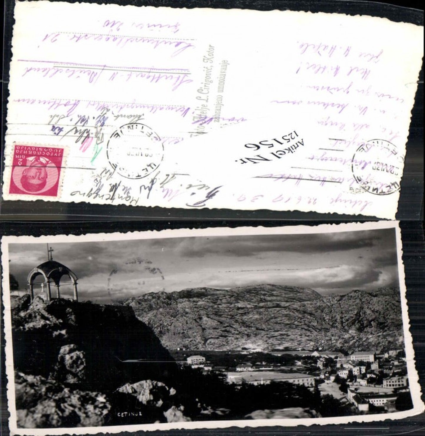 125156,Cetinje Totale vom Ort