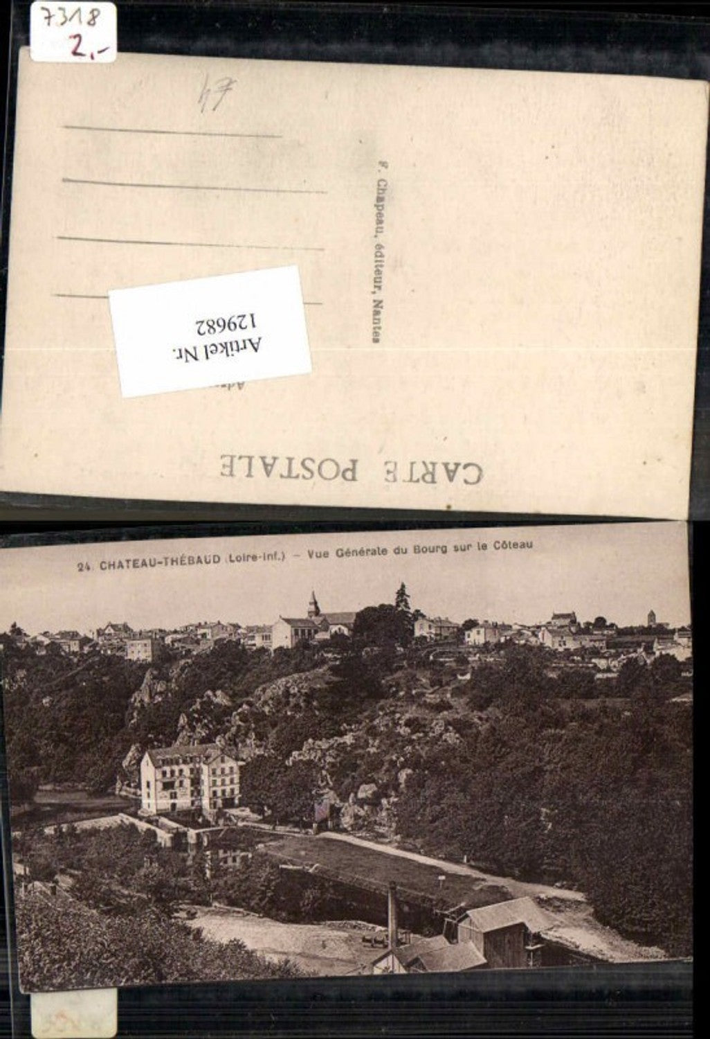 129682,Chateau Thebaud Loire Inf. Vue generale Bourg sur le coteau