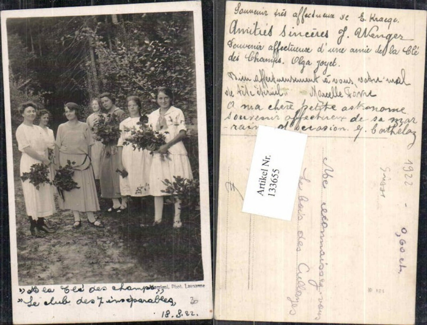133655,seltene FotoAK Mädchen Kleider Blumen in Cle des Champs Rouvres Auvergne Puy-de-Dome