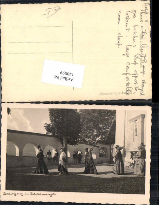140099,St Wolfgang am Wolfgangsee Trachten Leute Kirche