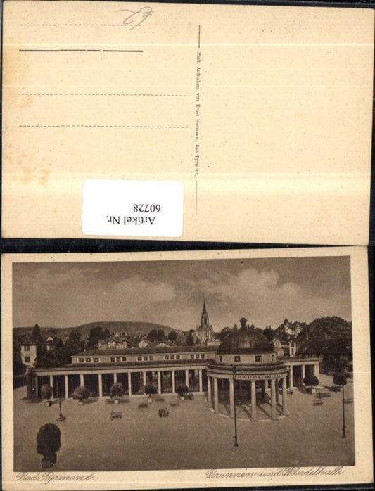60728,Bad Pyrmont Brunnen u Wandelhalle Strassenansicht