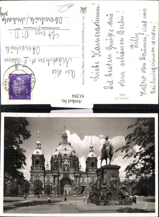 61294,Berlin Dom Strassenansicht mit Denkmal Personen u Vögeln 1942
