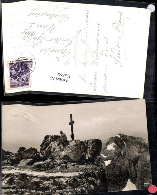 123658,Dachstein-Gipfel geg. Torstein Ansicht Gipfelkreuz m. Bergsteiger 1951
