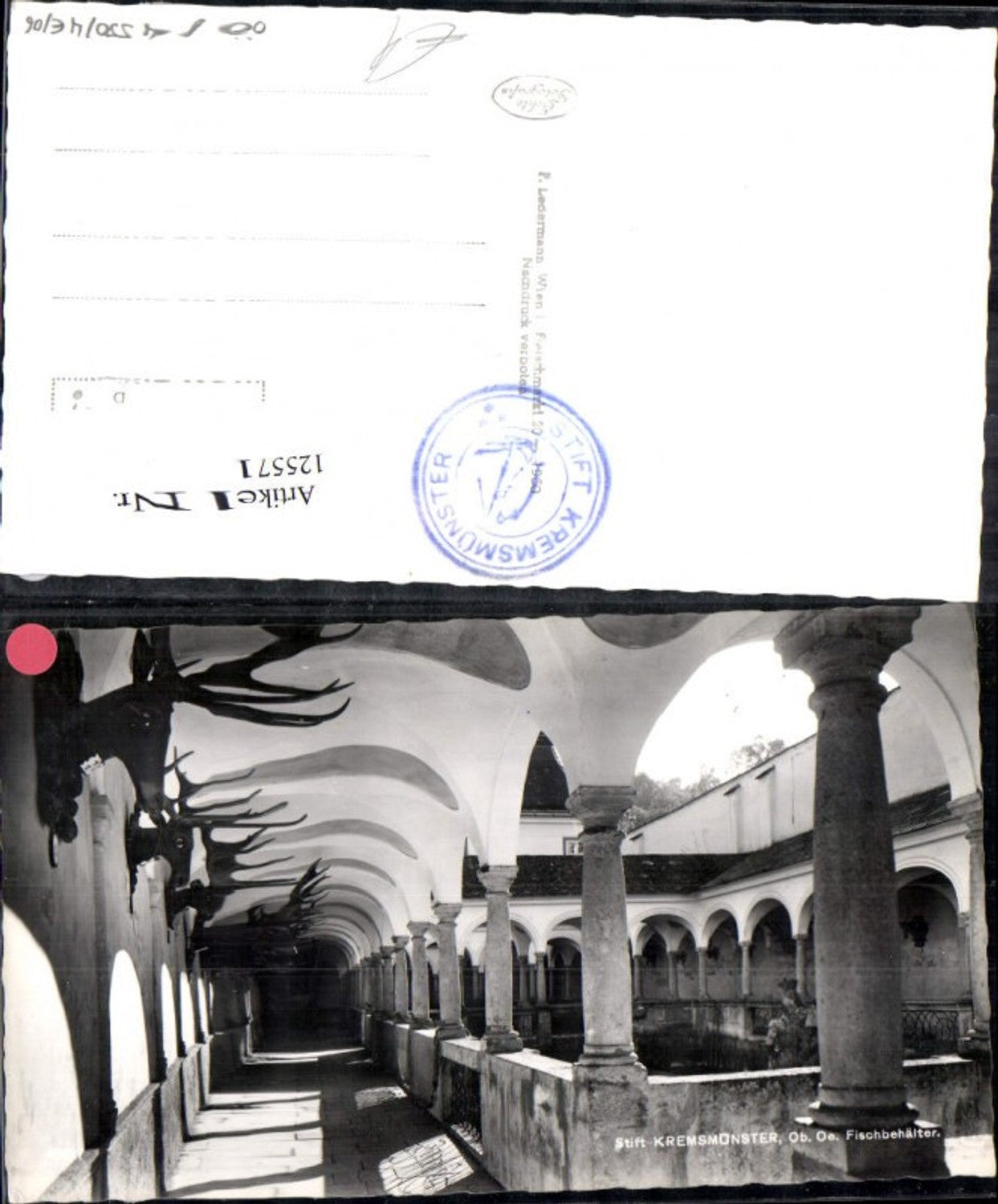 125571,Stift Kremsmünster Fischbehälter