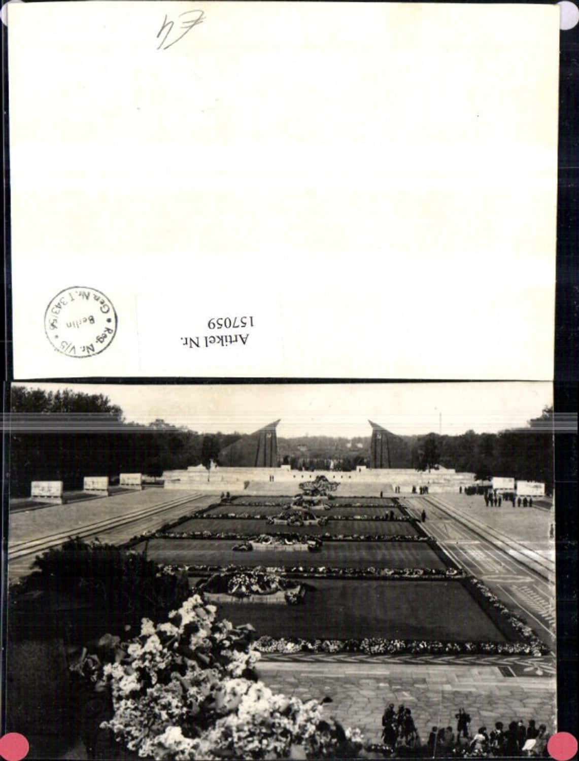 157059,Berlin Verlagsrohabdruck Stalinallee Platzansicht