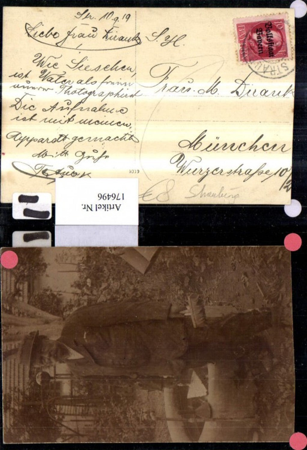 176496,Foto AK alter Mann in Straubing 1919 b. d. Gartenarbeit