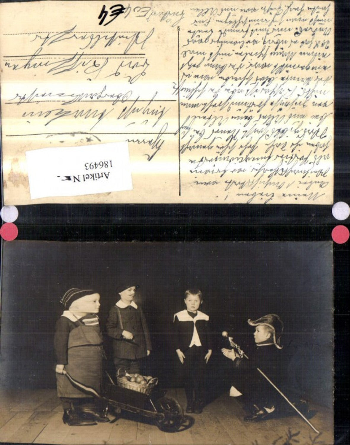 186493,Kind Kinder i. Kostümen Schubkarre Soldat Karneval