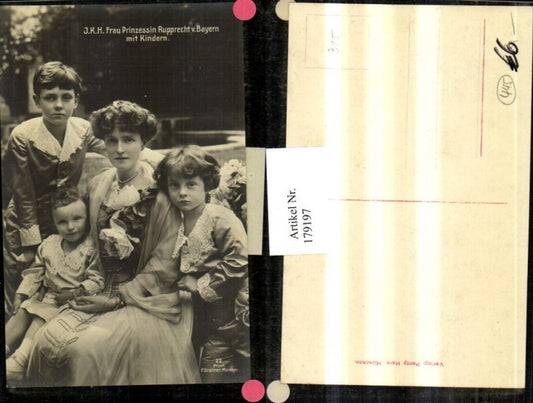 179197,Frau Prinzessin Rupprecht v. Bayern m. Kindern