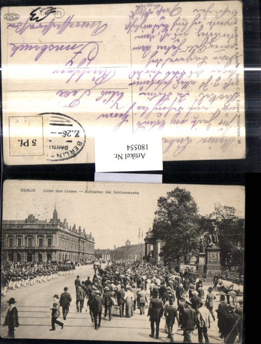 180554,Berlin Unter den Linden Aufziehen d. Schlosswache Straßenansicht