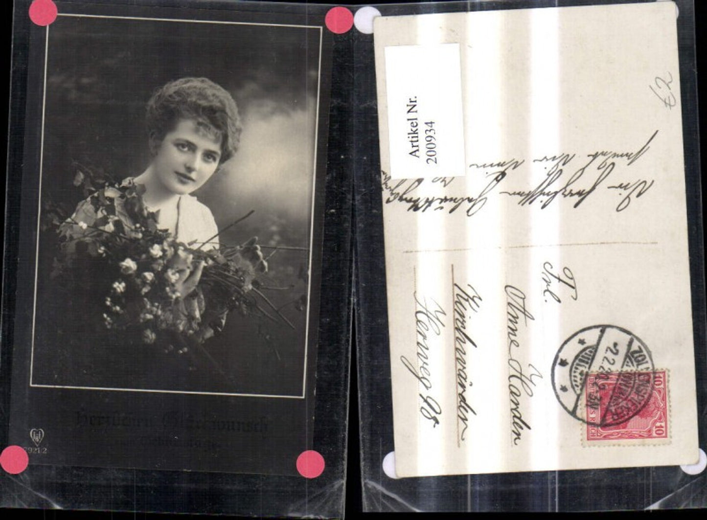 200934,Frau m. Blumen Herzlichen Glückwunsch z. Geburtstag