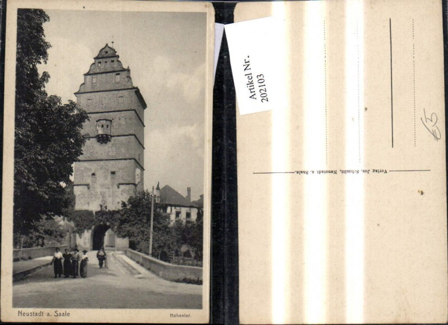 202103,Neustadt a. Saale Hohentor m Personen i. Vordergrund