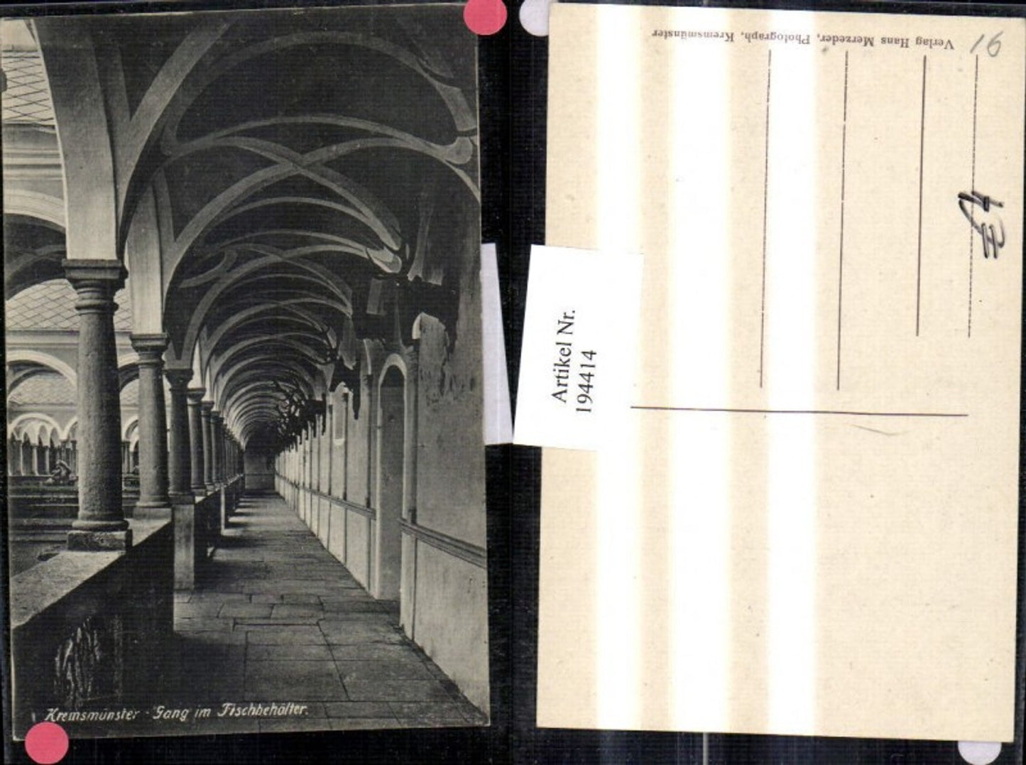 194414,Kremsmünster Gang im Fischbehälter Arkaden Innenansicht