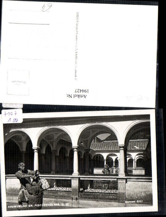 194427,Kremsmünster Fischbehälter Arkaden Statuen
