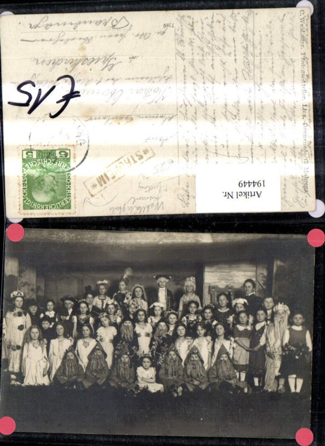 194449,Linz Atelier Weidinger Eferding Wohltätigkeits Konzert Kinder verkleidet Gruppenfoto Postablage Stroheim