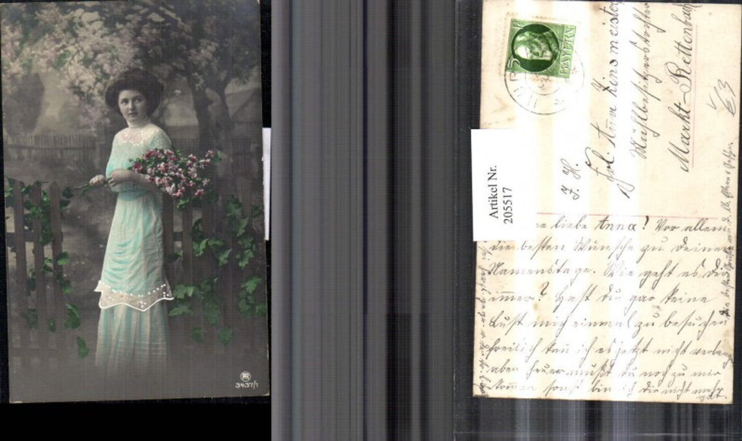 205517,Frau m. Kleid Mode Blumenstrauß Blumen pub RPH 3437/1