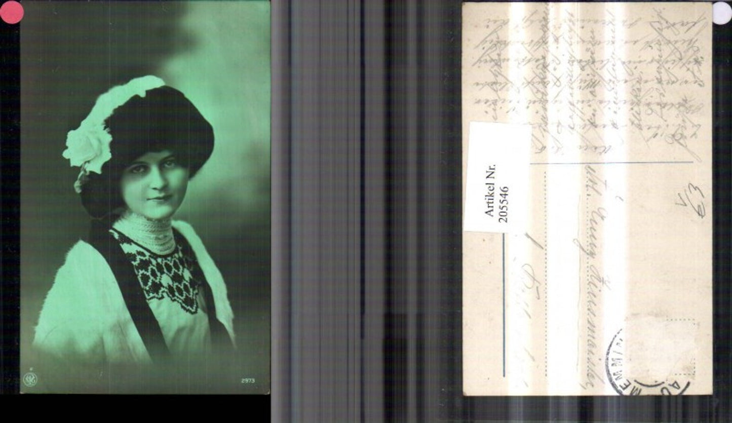 205546,Frau m. Hut Portrait pub NPG 2973