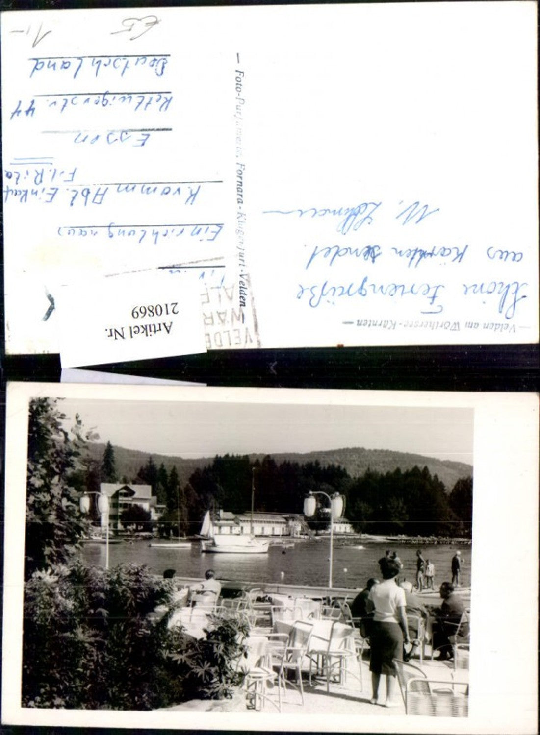 210869,Foto Ak Velden a. Wörthersee Terrasse m. Personen See Segelschiff i. Hintergrund