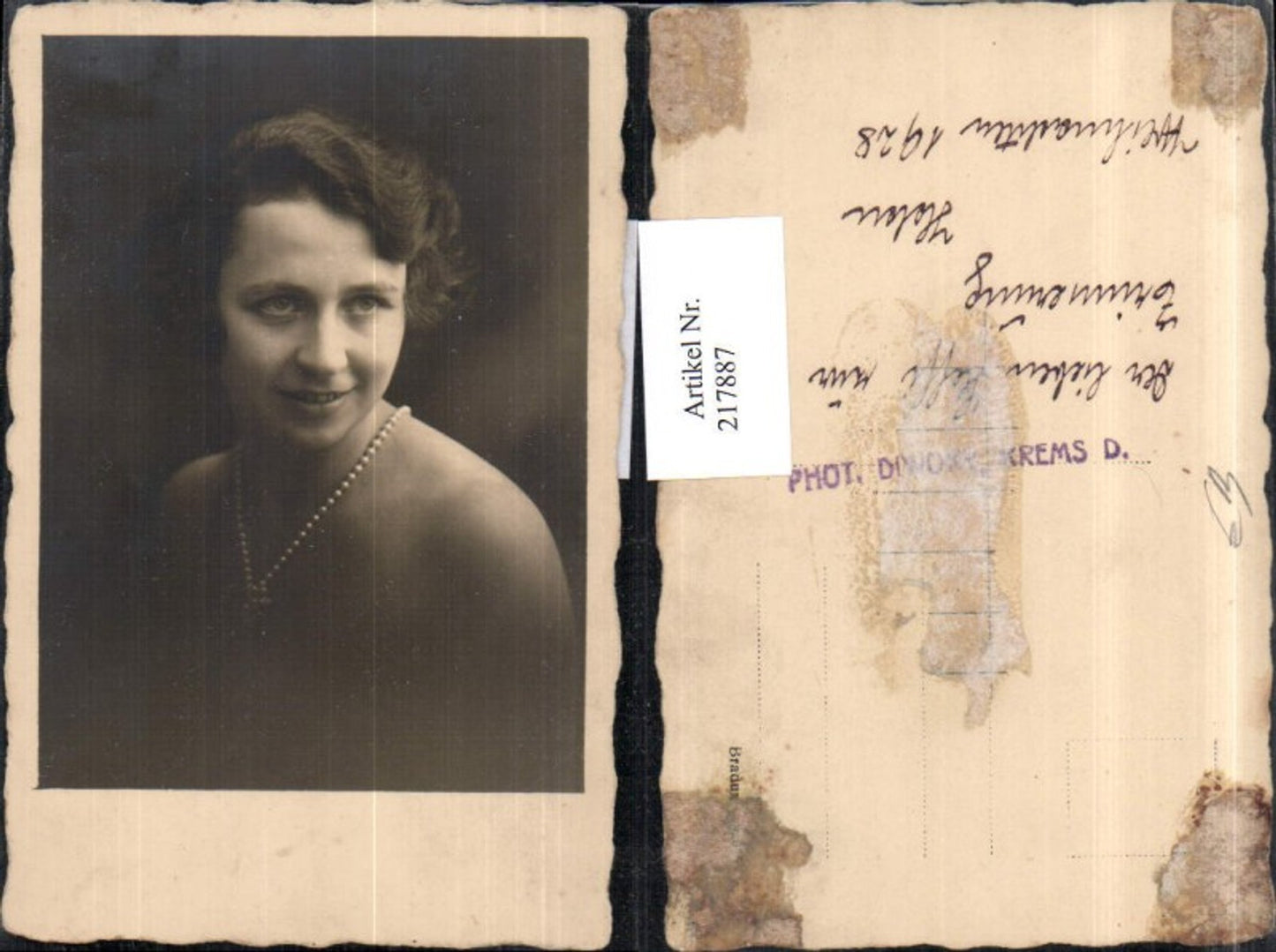 217887,Frau m. Kette Portrait Photo Diwoky Krems a. d. Donau Weihnachten 1928
