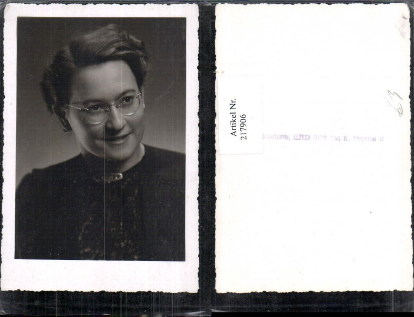 217906,Frau m. Brille Portrait pub Lichtbildwerkstätte Alfred Hofer Wien