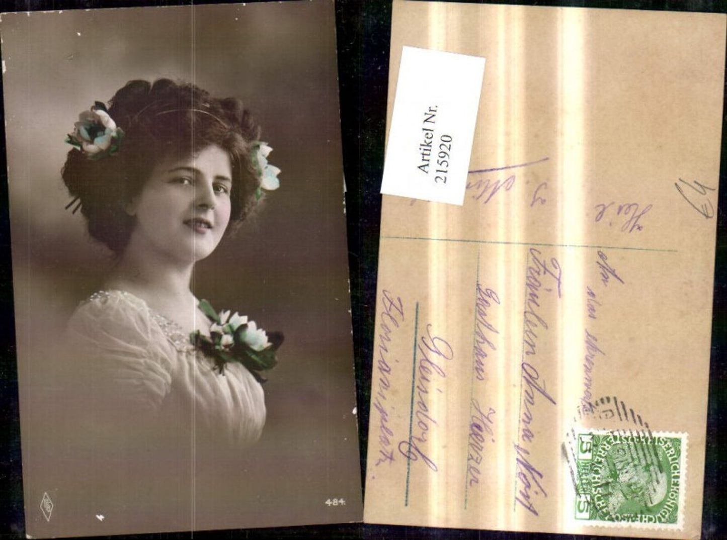 215920,Frau Portrait Blumen Haarreif Haarschmuck Seerose