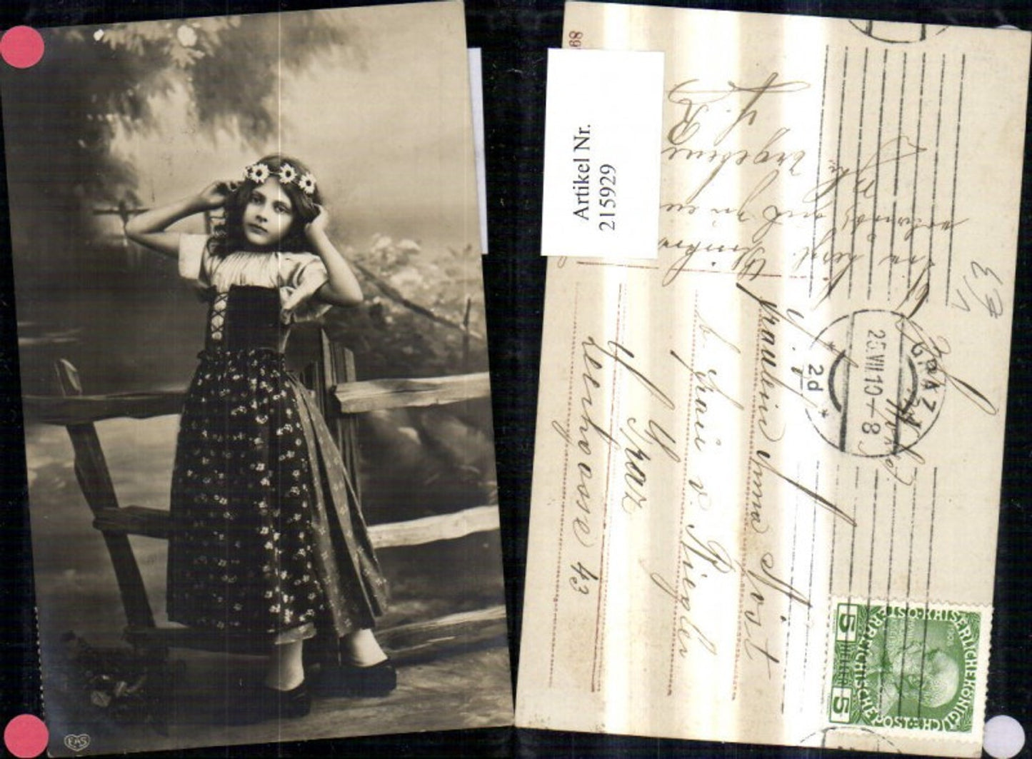 215929,Frau Mädchen Tracht Kleid m. Blumenkranz i. Haar pub EAS