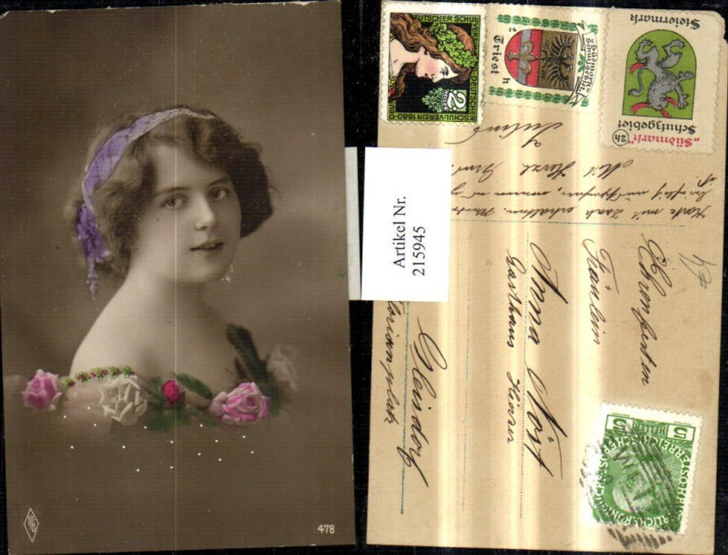 215945,Frau Portrait Haarband Haarschmuck Rosen Blumen a. Kleid