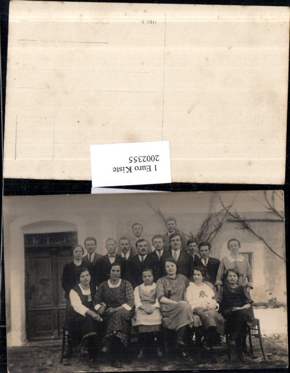 2002355,Foto AK Männer im Anzug Frauen m. Kinder Gruppenfoto