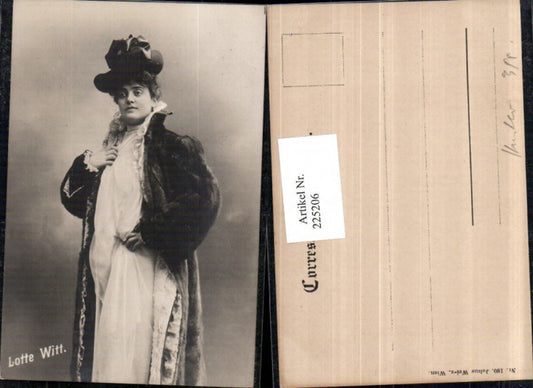 225206,Schauspielerin Lotto Witt im Kostüm