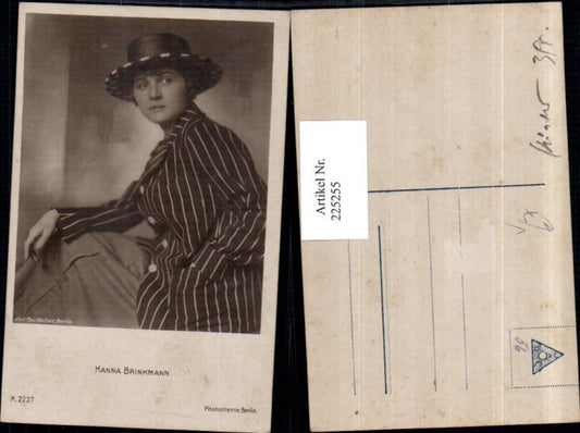 225255,Schauspielerin Hanna Brinkmann m. Hut pub Photochemie Berlin 2237