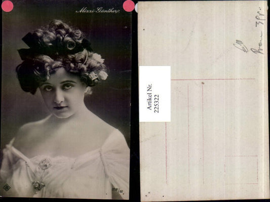 225322,Schauspielerin u. Sängerin Mizzi Günther Portrait