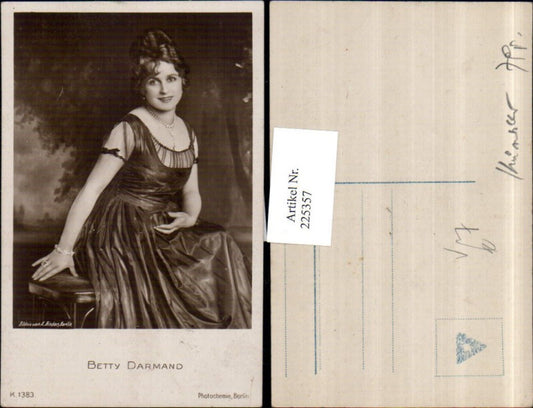 225357,Schauspielerin Betty Darman Portrait m. Kleid Kette pub Photochemie Berlin 1383