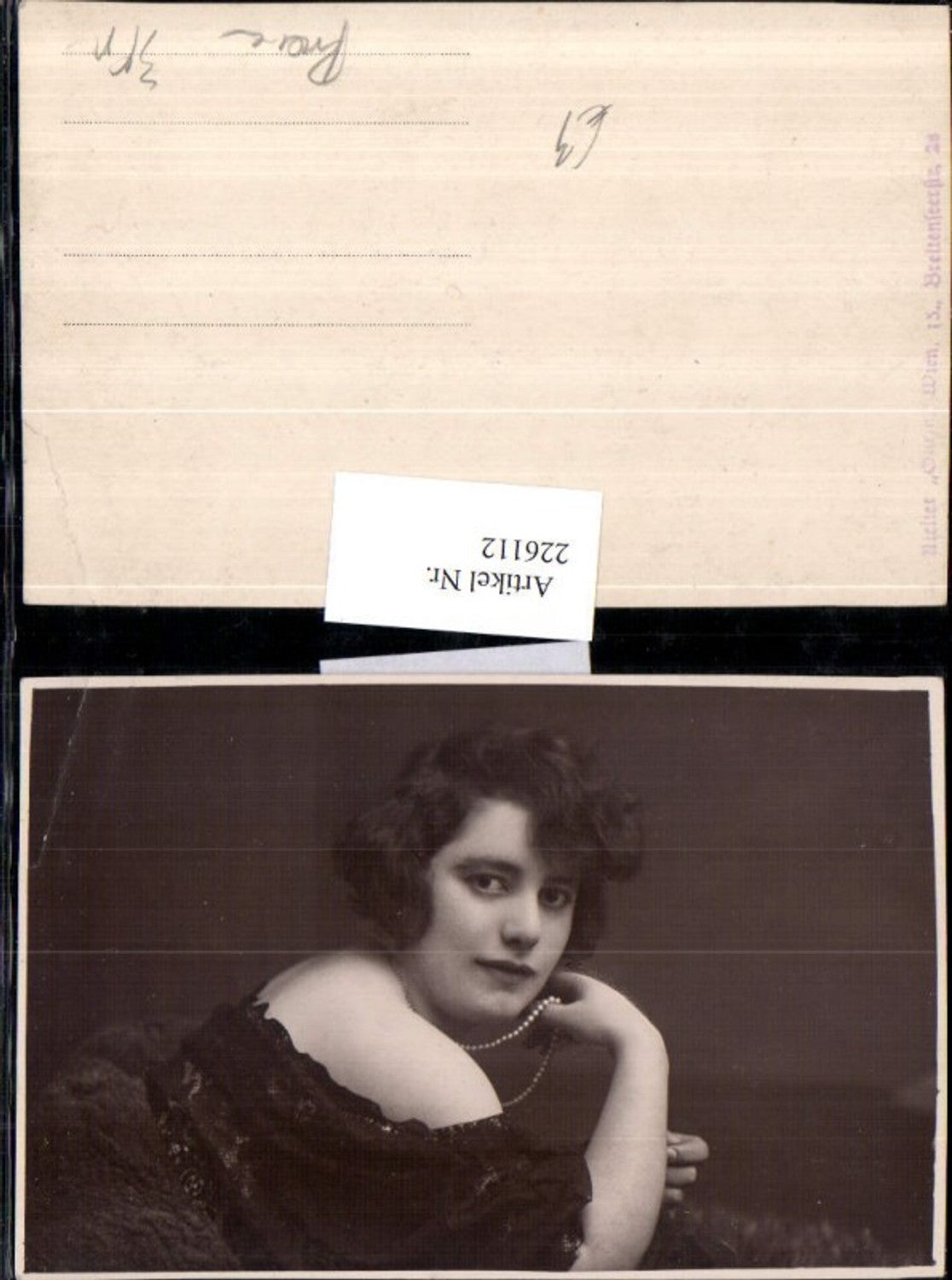 226112, Woman with necklace portrait