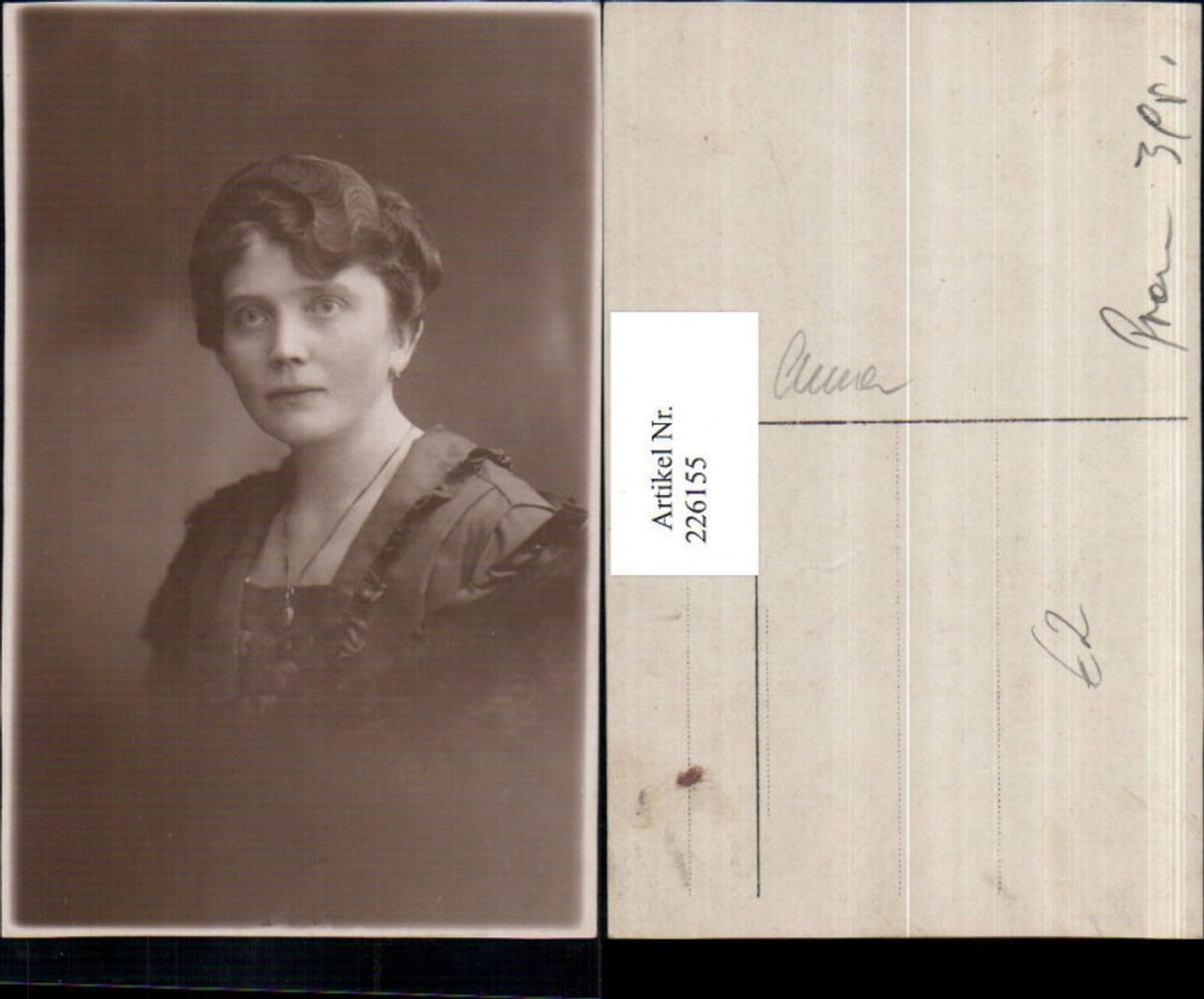 226155, Woman with necklace portrait