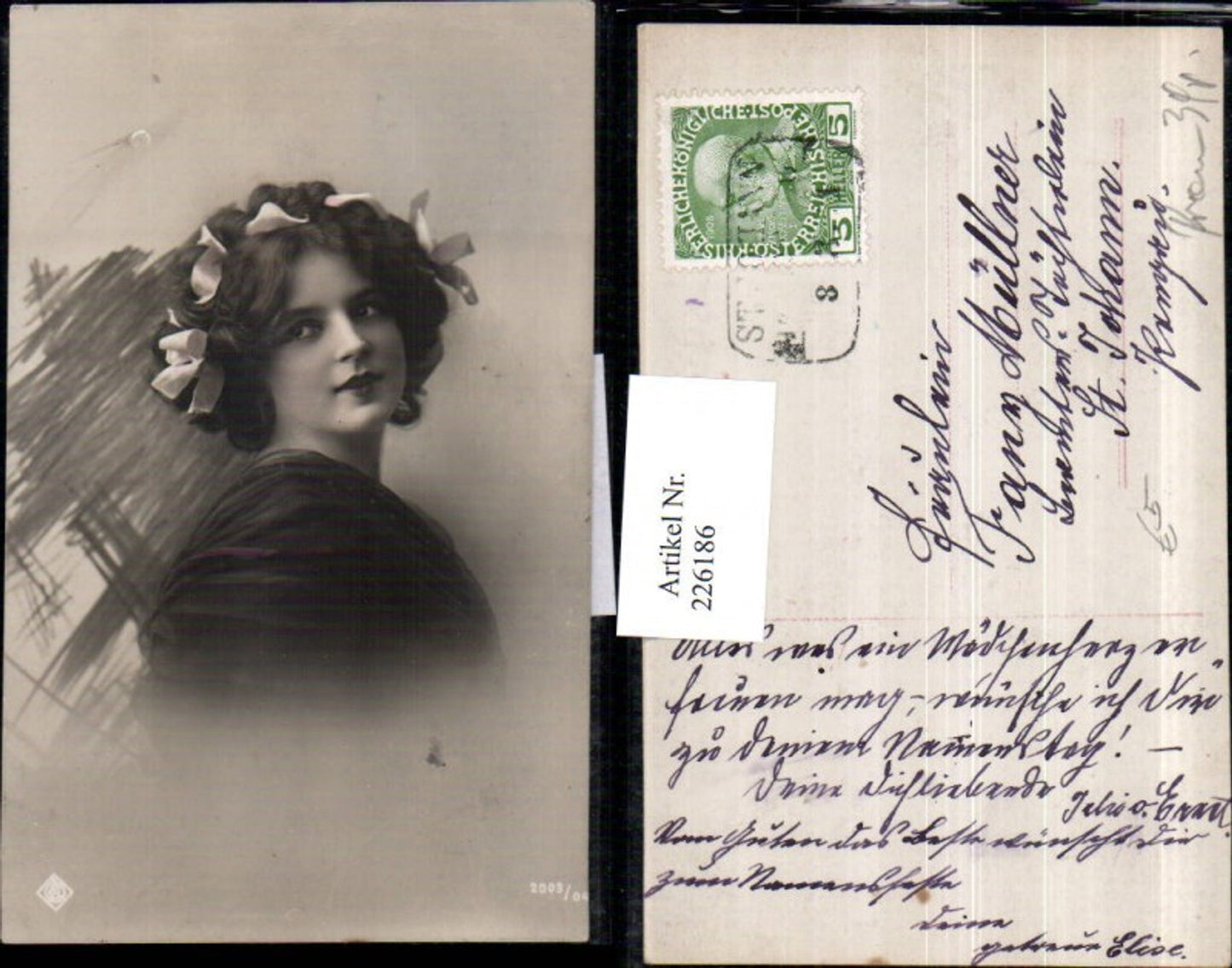 226186,Frau Mädchen m. Kopfschmuck Masche Portrait