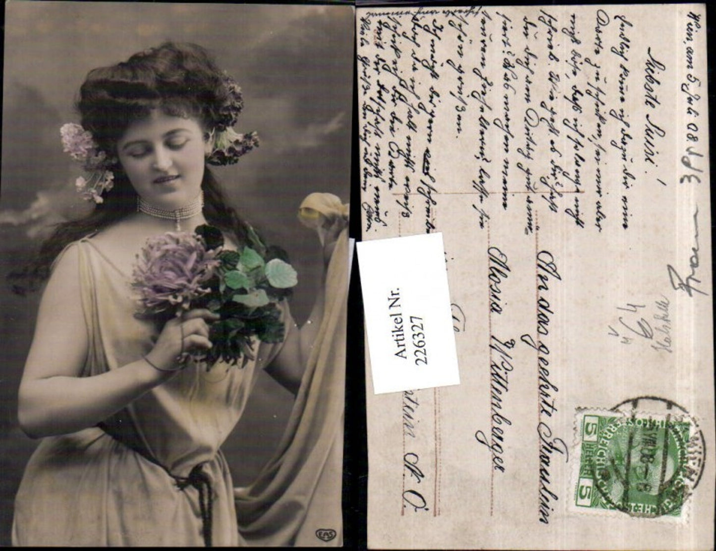 226327,Frau Mädchen m. Halskette kette Blumen Portrait pub EAS
