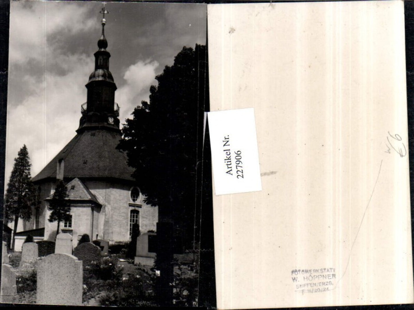 227906,Seiffen i. Erzgebirge Kirche m. Friedhof pub Fotowerkstatt W. Höppner