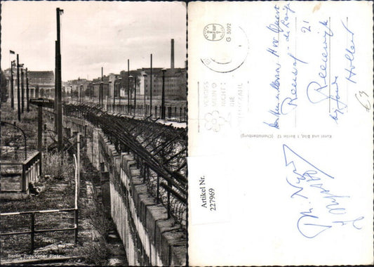 227969,Berlin Potsdamer Platz Drahtzaun