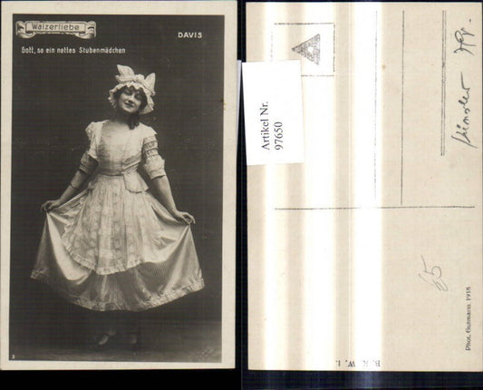 97650,Foto  Ak Davis Schauspielerin Walzerliebe Gott so ein nettes Stubenmädchen