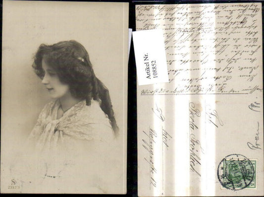 108852,Frau Portrait