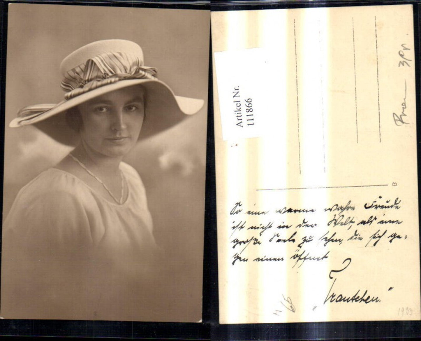 111866,Foto Ak Frau m. Hut Kette