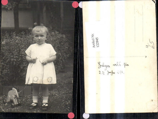 122945,Foto Ak Kind Mädchen m. Spielzeug Nachziehtier Nachziehelefant
