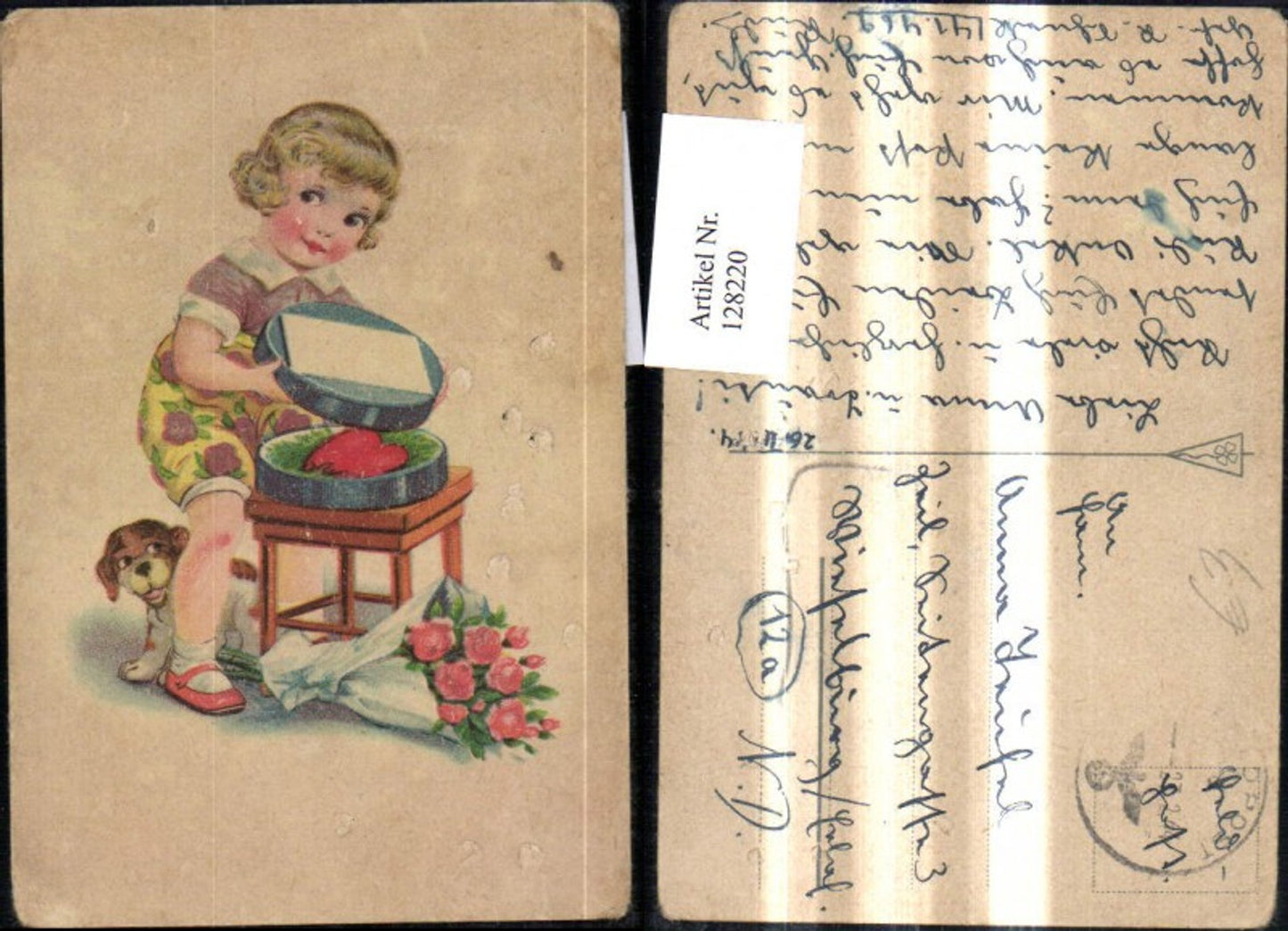 128220,Künstler Ak Mädchen m. Geschenkschachtel Herz Hund Rosen Strauß Blumen