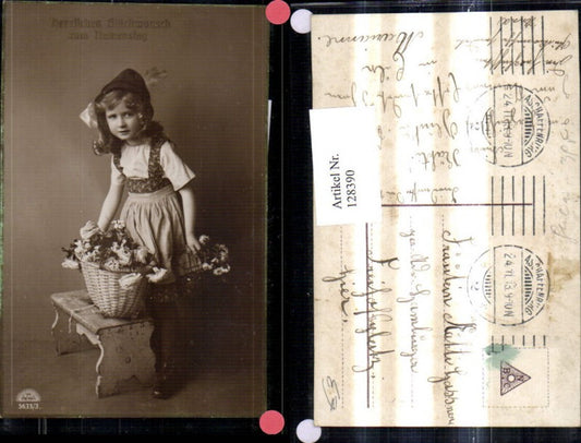 128390,Kind Mädchen i. Tracht Dirndl Hut Tiroler Hut Korb m. Blumen Hocker