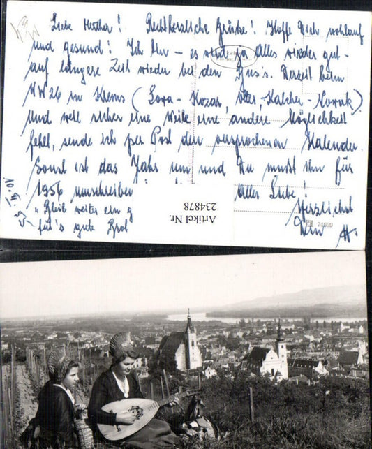 234878,Krems an d. Donau Totale Frauen in Tracht Mandoline