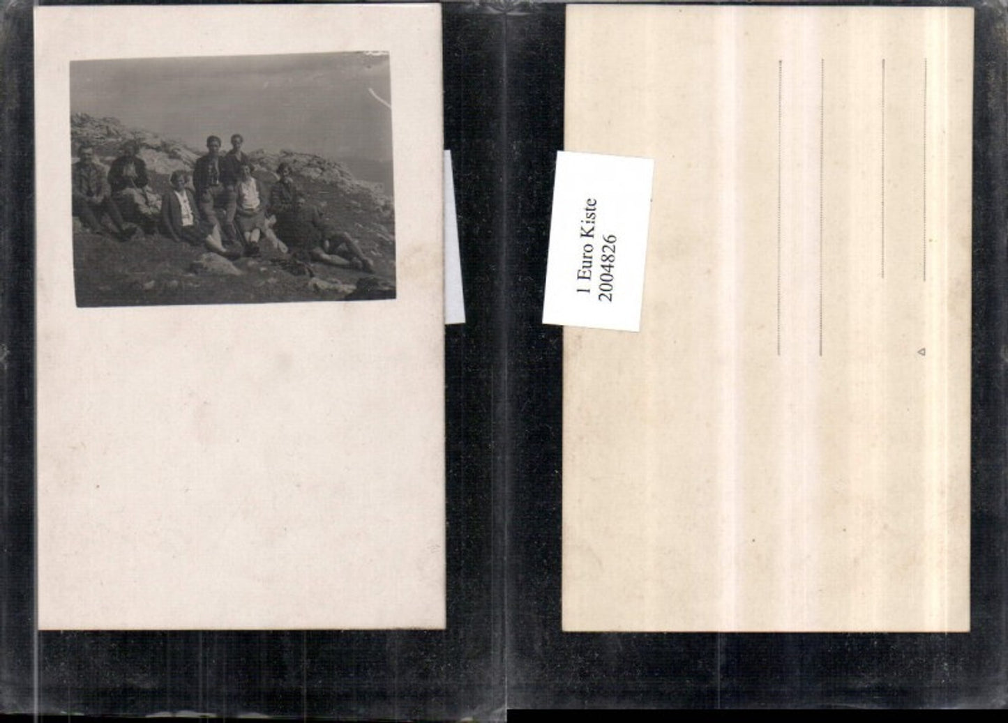 2004826,Foto AK Wanderer Personen Bergkulisse