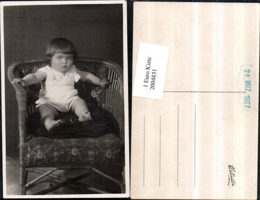 2004831,Foto AK Kind im Stuhl Sessel