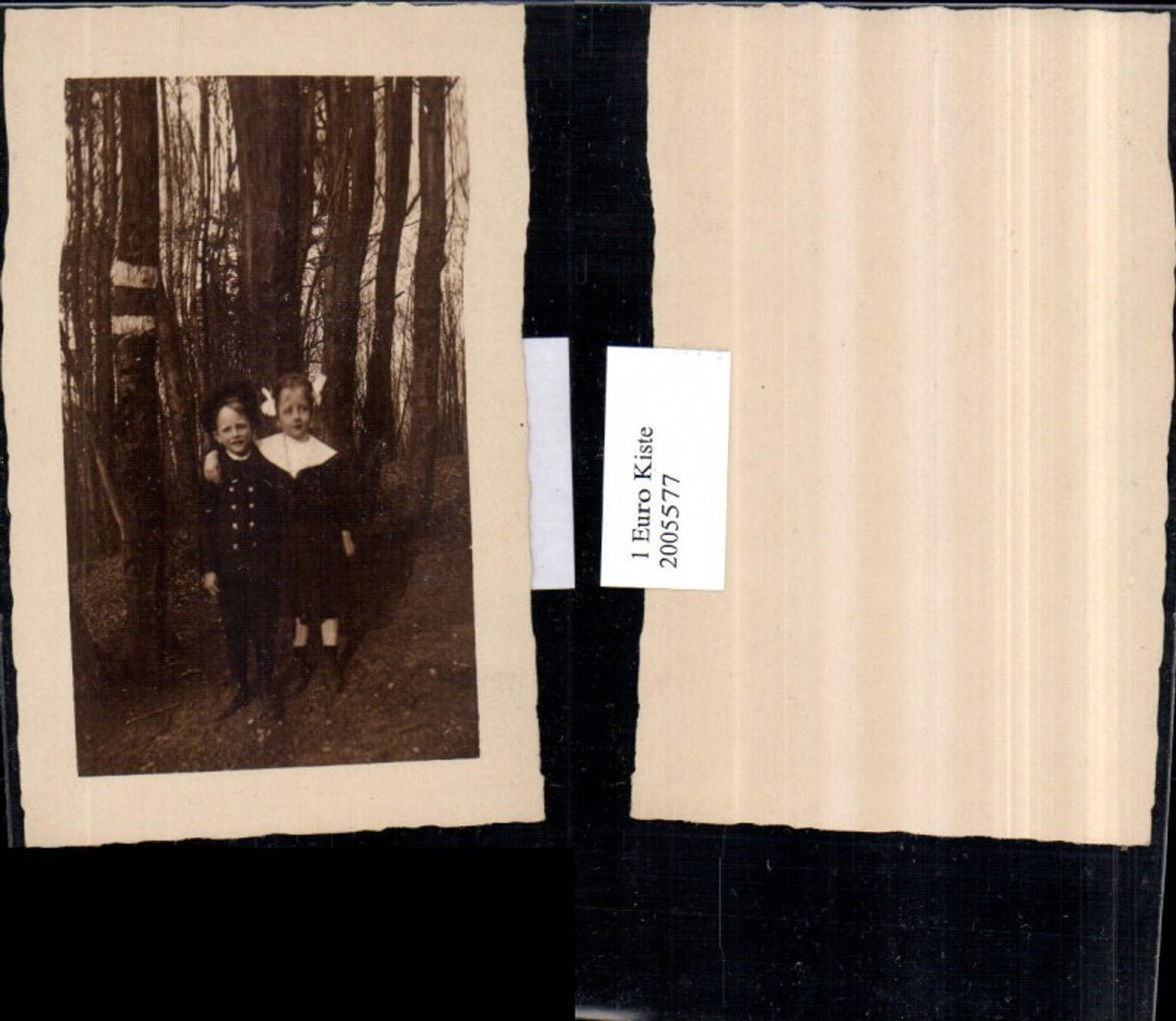 2005577,Foto Kinder im Wald