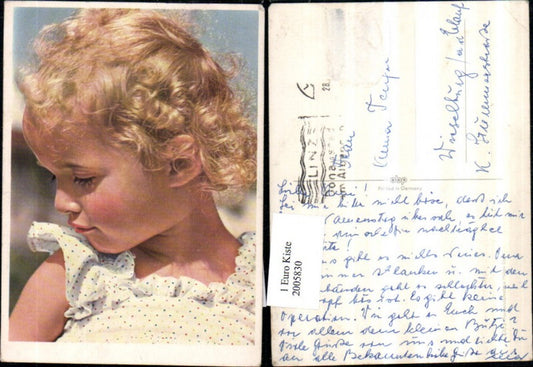 2005830,Mädchen m. Locken Portrait