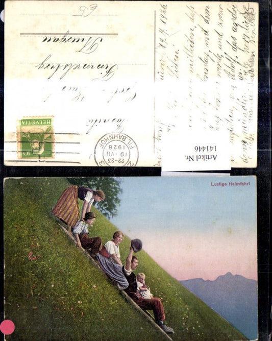 141446,Lustige Heimfahrt Familie Schlitten über Wiese Berghang Scherz Humor