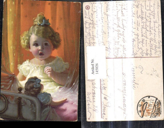 145026,Künstler Ak Mädchen Schleife i. Haar m. Puppe Bett pub Novolito